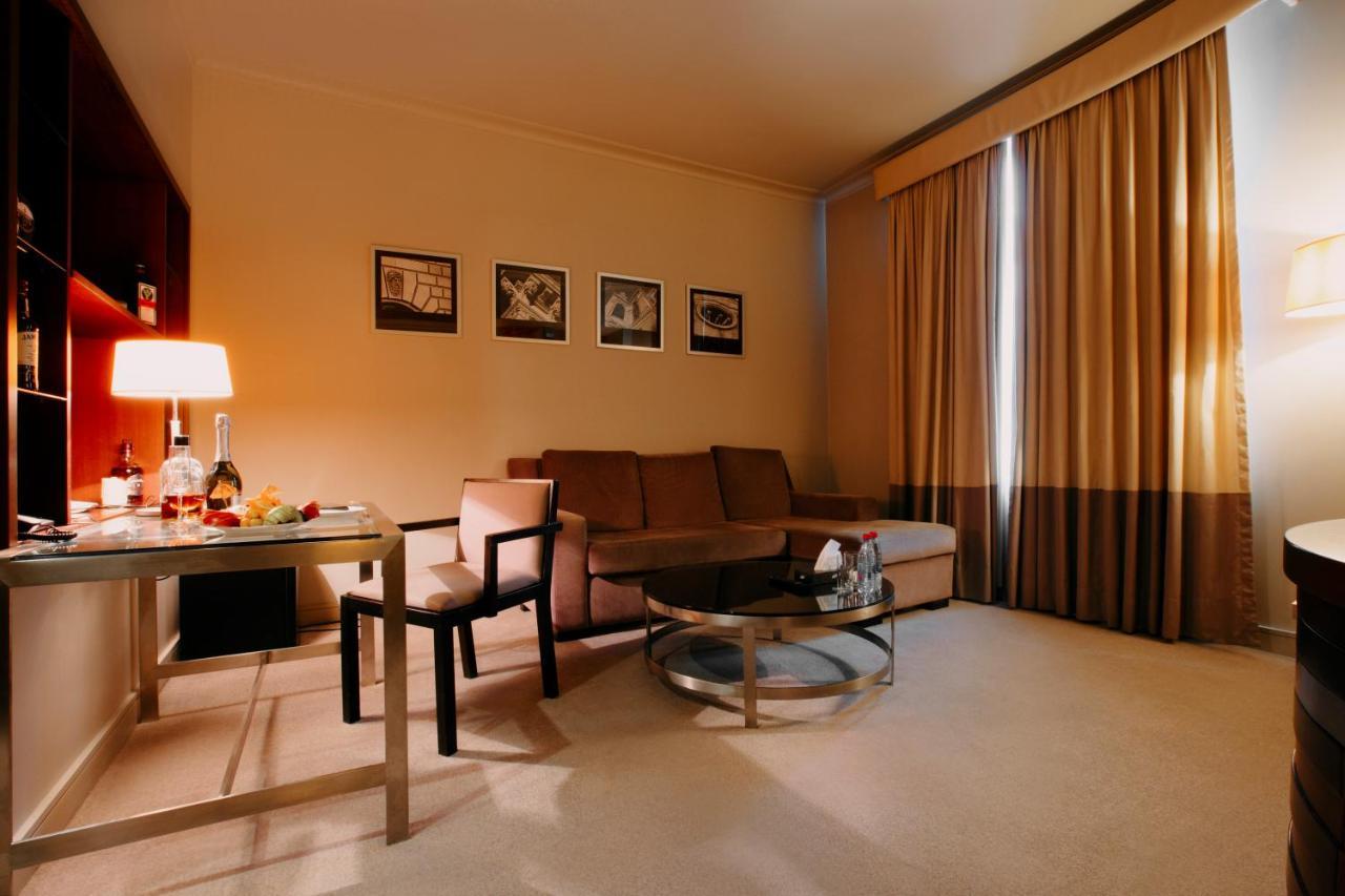 Royal Garden Hotel Baku Exteriör bild
