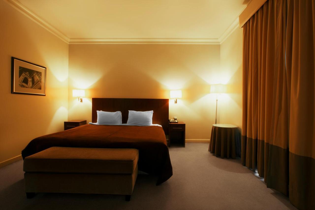 Royal Garden Hotel Baku Exteriör bild