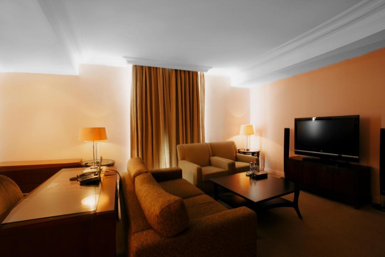 Royal Garden Hotel Baku Exteriör bild