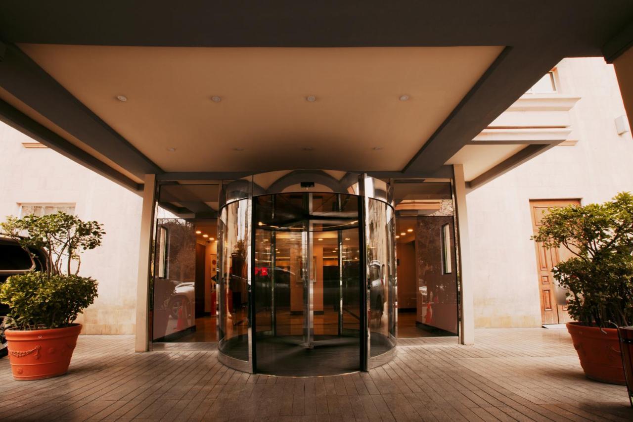 Royal Garden Hotel Baku Exteriör bild