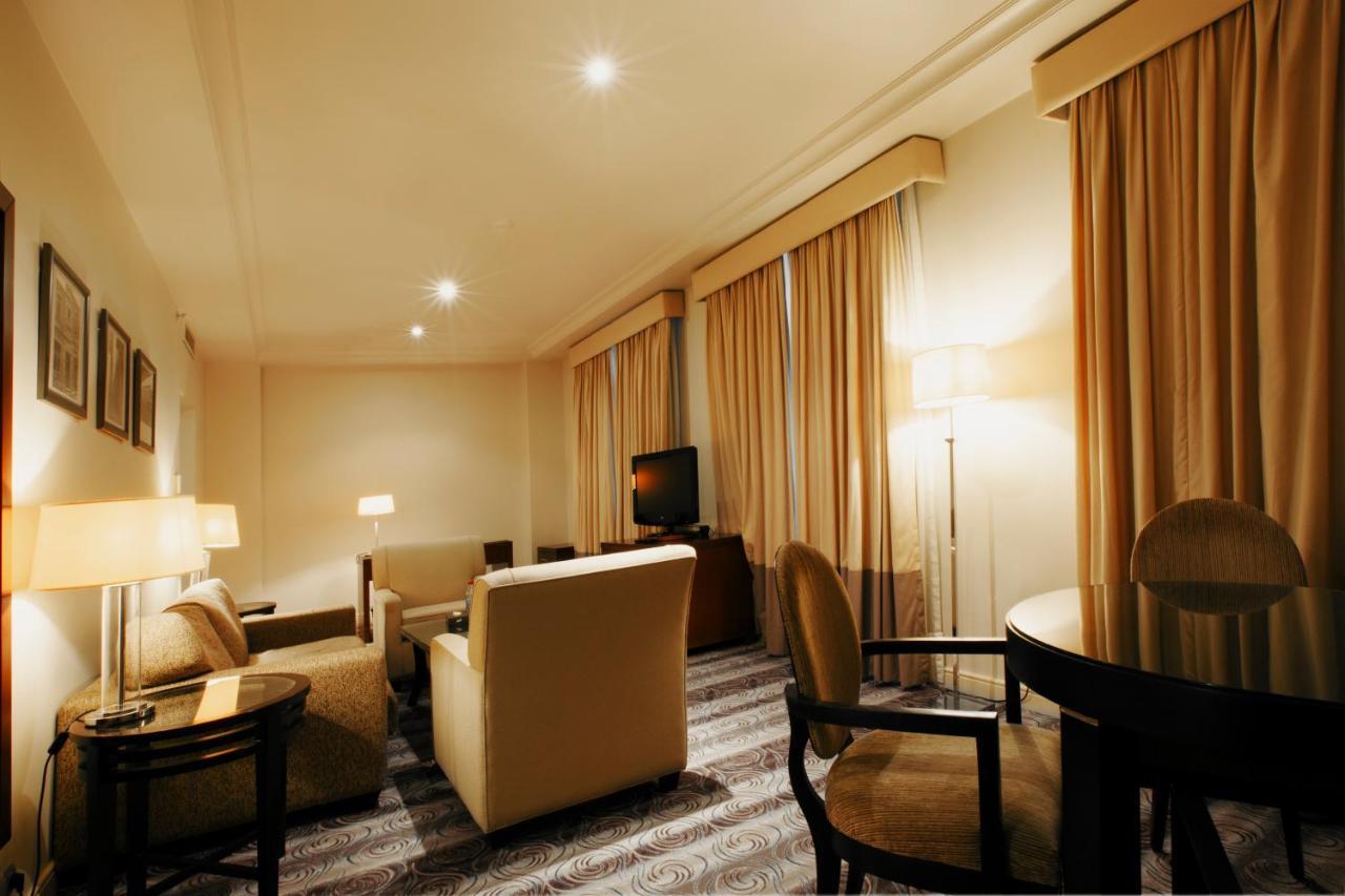 Royal Garden Hotel Baku Exteriör bild