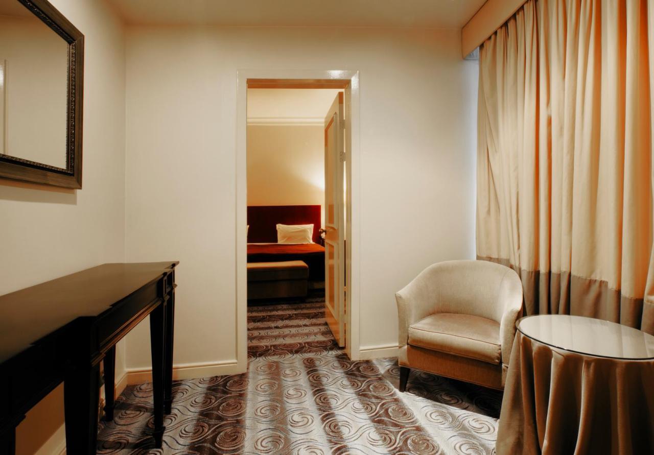 Royal Garden Hotel Baku Exteriör bild